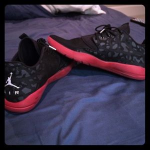 Jordan eclipses size 9