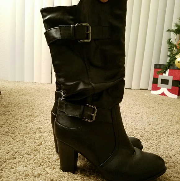 ❌SOLD❌Black 2 Buckle Boots