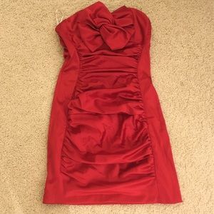 Jessica McClintock strapless red dress