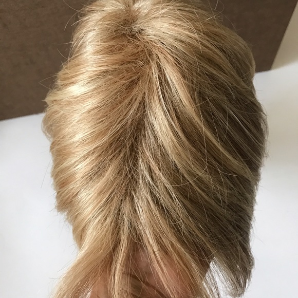 Blonde pixie cut wig main image 4