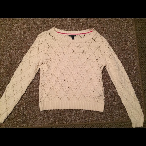 Tommy Hilfiger women's ivory sweater. Large