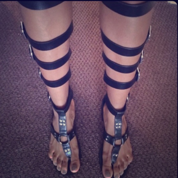 Zara gladiator sandal with little 1" heels