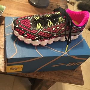 Brooks- Neuro Running Shoes