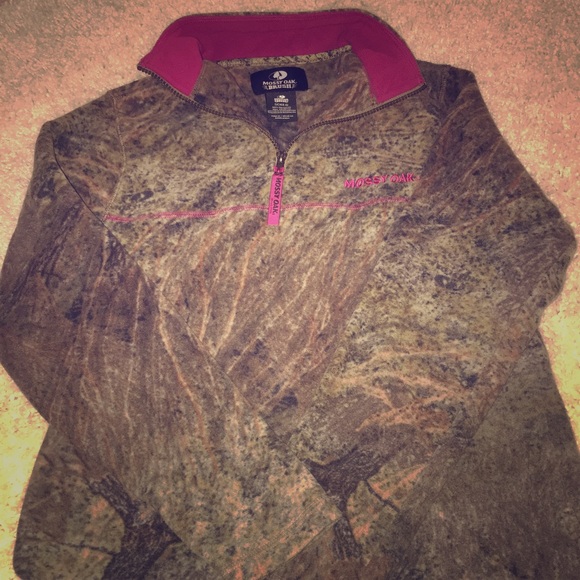 Mossy oak brush half zip camp sweater