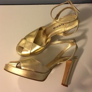Gold bebe Platform Heel💃🏻PROM