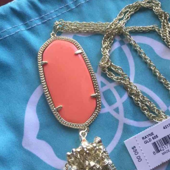 ❌SOLD❌Kendra Scott necklace