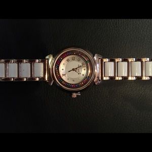 SOLD Fashion quartz rhinestone watch