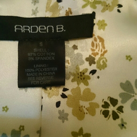 Arden B Ruffle Jacket - Picture 4 of 6