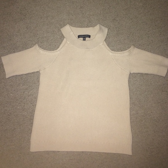 Kitted shirt (kendall & Kylie)
