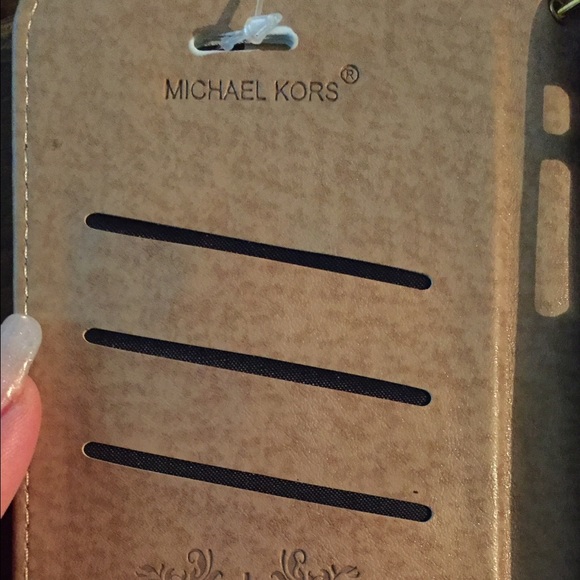 AUTHENTIC mk I phone 6s/6 plus