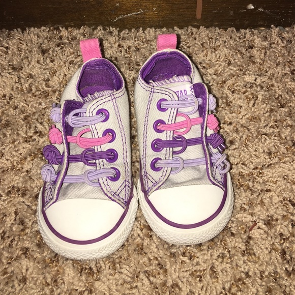 Baby girl size 5 converse
