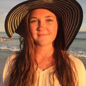 Meet your Posher, Avery