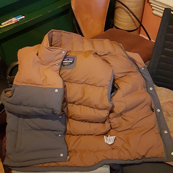 Patagonia goose down zip/snap up vest