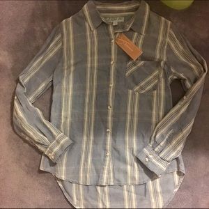 NWT Plaid button-up chambray shirt