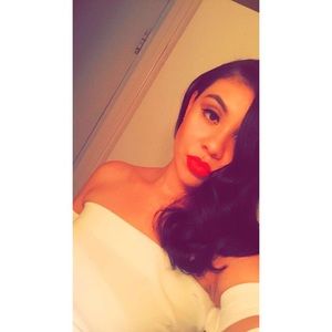 Meet your Posher, Edith