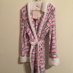 Hugs Sleep Love hooded Robe