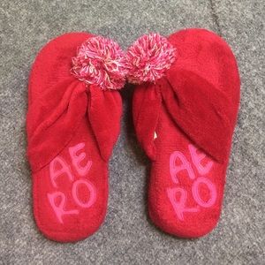Barely worn Aeropostale slippers