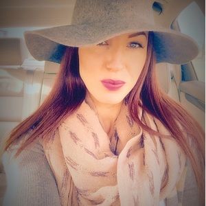 Meet your Posher, Karly