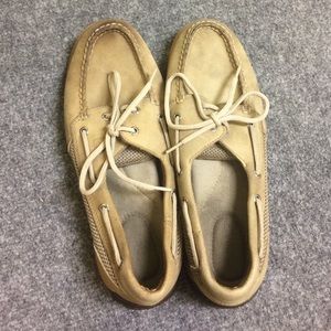 Used women's sperrys