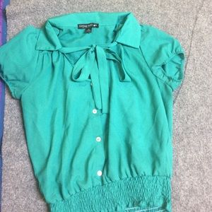 Cute emerald button shirt with tie collar