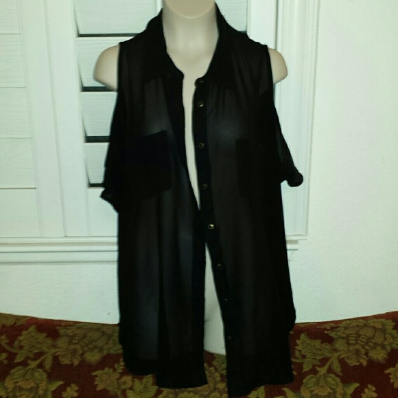 Guess Sheer shoulder revealing button down size L
