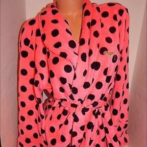 Victoria's Secret PINK robe ( HOT PINK w/ dots )