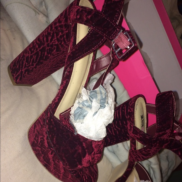 Red velvet chunky heels