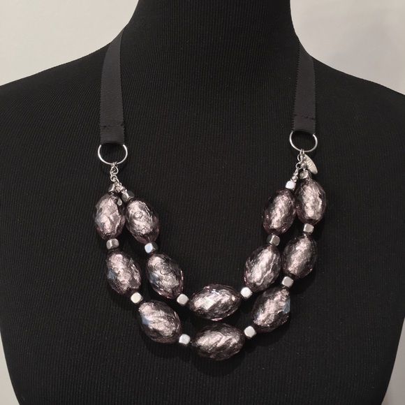 Elegant statement necklace ~ Ann T LOFT $8w/bundle