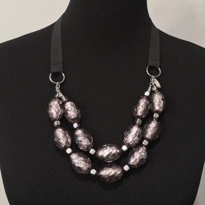 Elegant statement necklace ~ Ann T LOFT $8w/bundle
