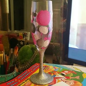 Customize wine glasses