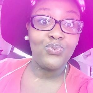 Meet your Posher, Diane