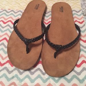 Black braid sandals