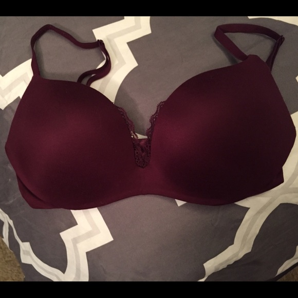 Victoria's Secret wireless bra. 32D
