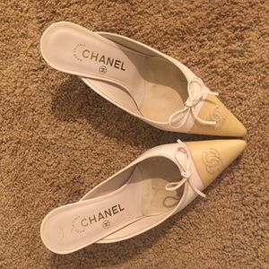 Chanel Beige Kitten heels 36 1/2