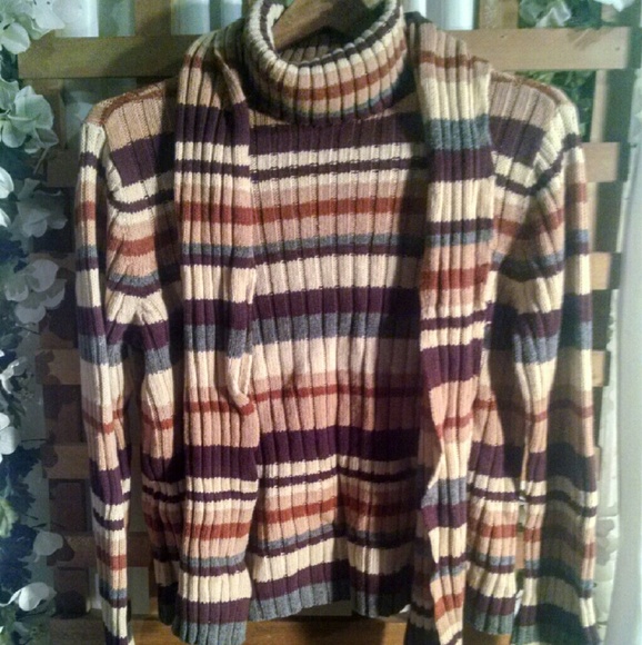 Warm sweater with scarf