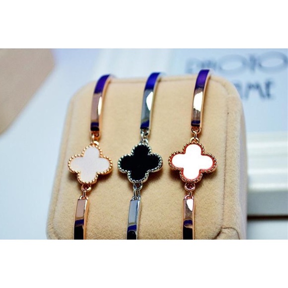 Buy 1 Get 1 50% off!!  18K Gold Plated Bracelet. - Picture 3 of 4