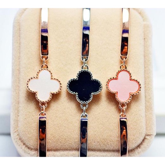 Buy 1 Get 1 50% off!!  18K Gold Plated Bracelet. - Picture 4 of 4