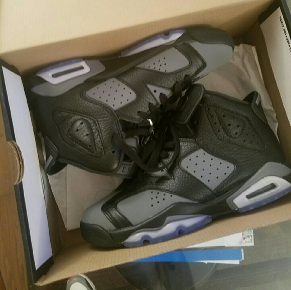 Kids Jordans retro 6's - Picture 1 of 3