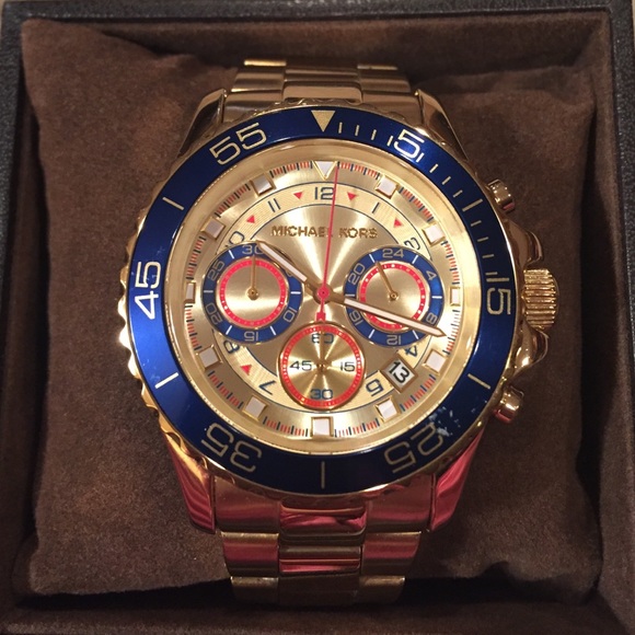 Michael Kors Gold-Tone Everest Midsized Watch