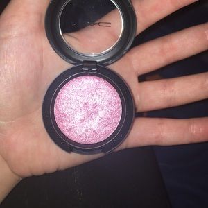 MAC Pressed Pigment in Rock Candy