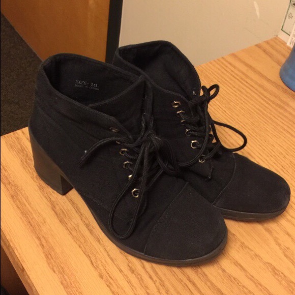 Canvas Boot