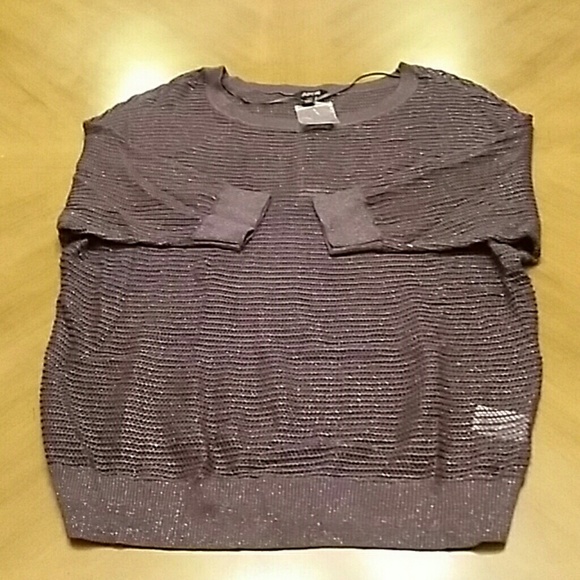 Pullover top