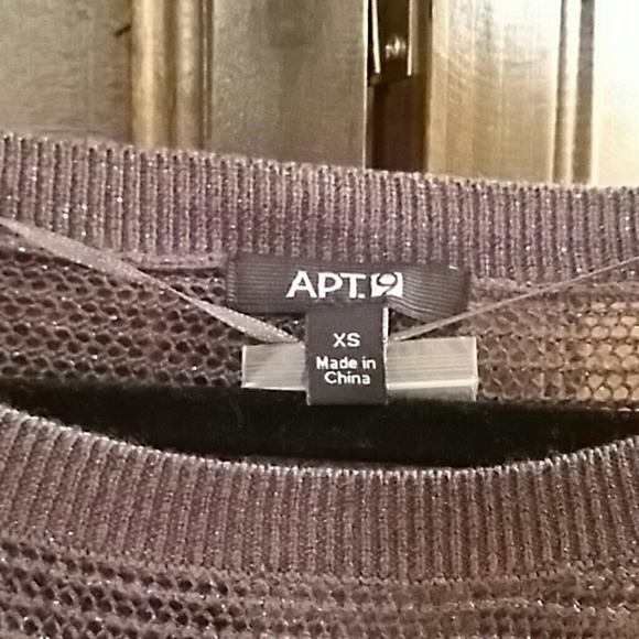 Pullover top - Picture 3 of 4