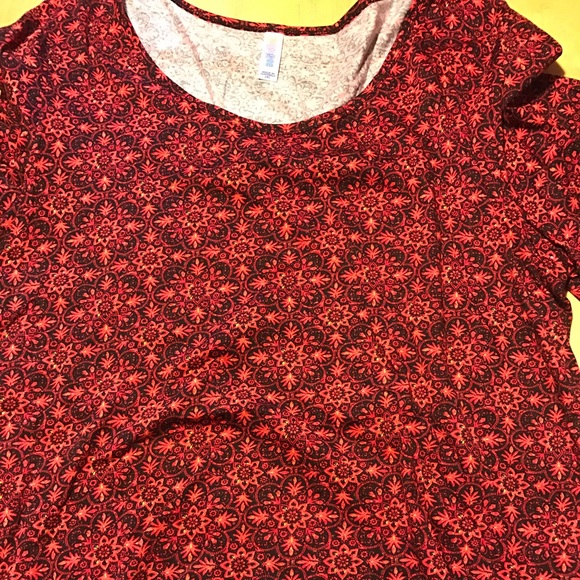 Snowflake medallion classic tee