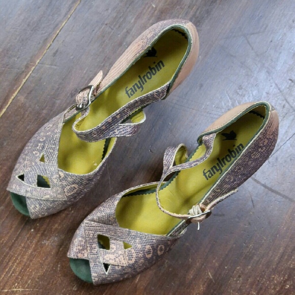 Faryl Robin Pink Snake Pattern & Green Suede Heels - image 2