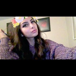 Meet your Posher, Gabriela