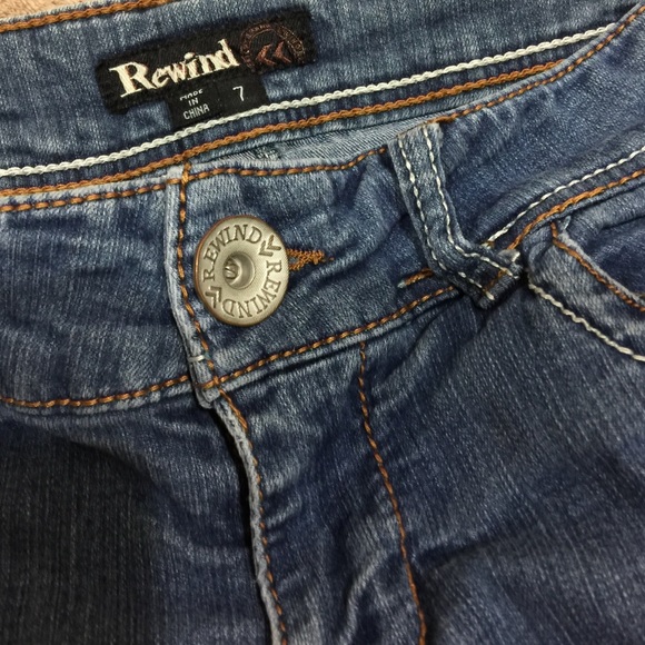 Rewind Distressed Crop - Picture 4 of 4
