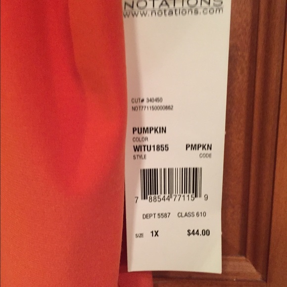 Silky pullover! - Picture 3 of 4