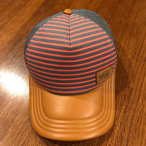 Vans trucker hat✨