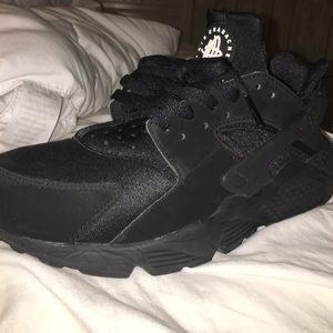 Nike air huraches size 9